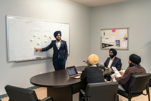 Maximisez l'Impact de Votre Marketing SMS : Maîtrisez l'Art de la Personnalisation des Messages pour des Résultats Étonnants